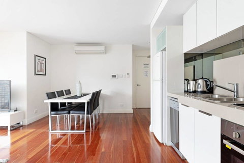 Parklane Apartments - Accommodation Burleigh 13