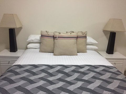 Parklane Apartments - Accommodation Burleigh 9