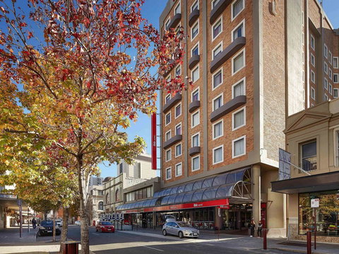 Ibis Perth - Accommodation Burleigh 0