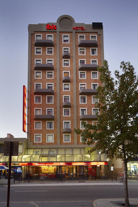Ibis Perth - Accommodation Burleigh 30