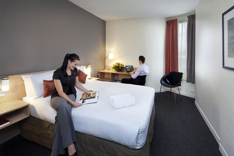 Ibis Perth - Accommodation Burleigh 35