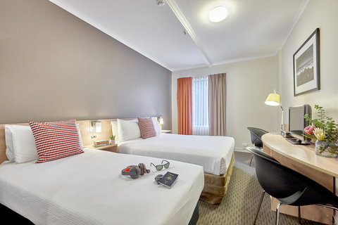 Ibis Perth - Accommodation Burleigh 6
