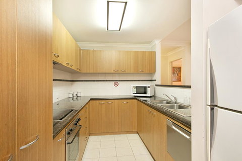 Perth Short Stays - Accommodation Burleigh 35