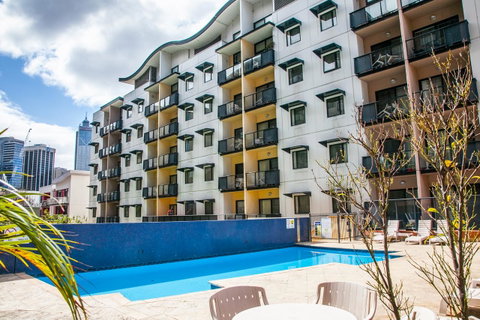 Perth Short Stays - Accommodation Burleigh 24