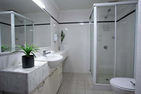 Perth Short Stays - Accommodation Burleigh 7
