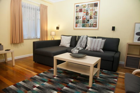Perth Short Stays - Accommodation Burleigh 15