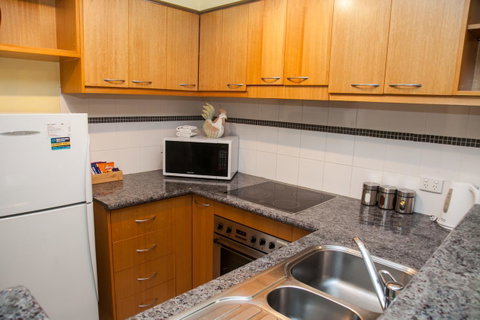 Perth Short Stays - Accommodation Burleigh 16