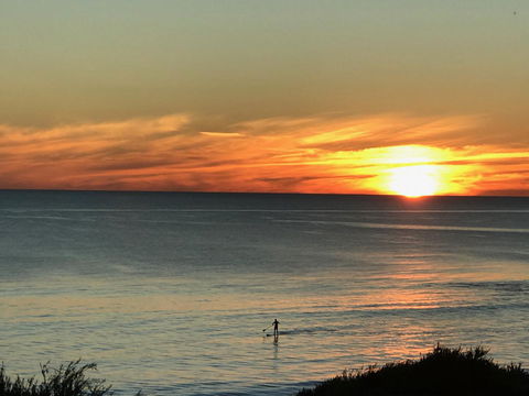 Cottesloe Beachfront Ocean View Apartment - Accommodation Burleigh 4