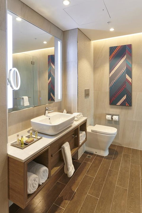 Doubletree By Hilton Perth Northbridge - Accommodation Burleigh 13