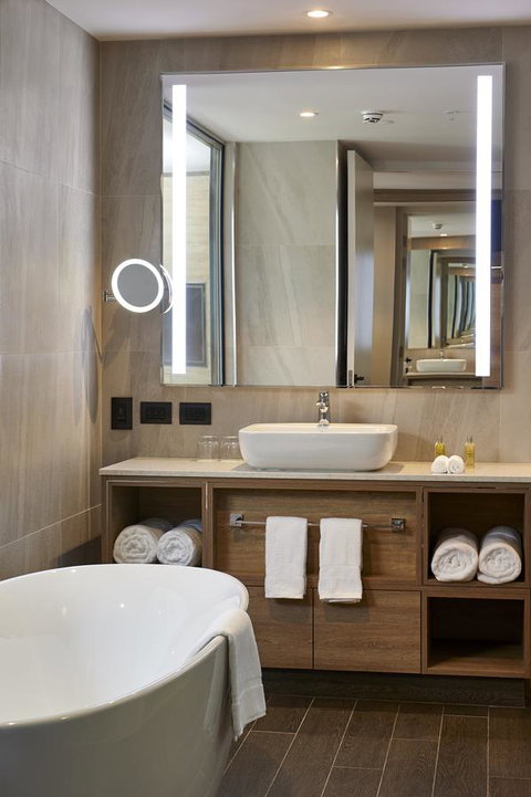 Doubletree By Hilton Perth Northbridge - Accommodation Burleigh 17