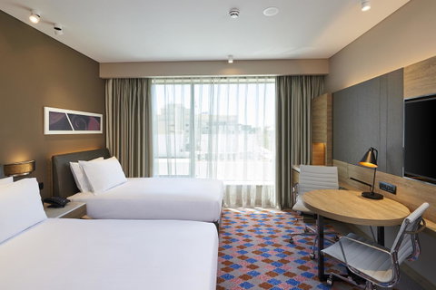 Doubletree By Hilton Perth Northbridge - Accommodation Burleigh 2