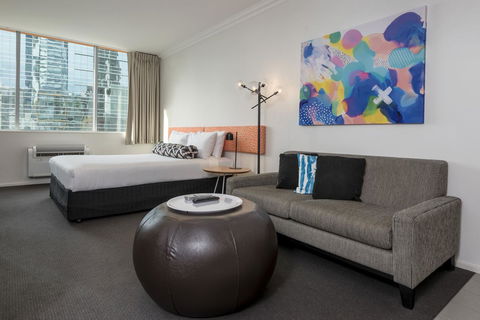 Oaks Perth Hotel - Accommodation Burleigh 7
