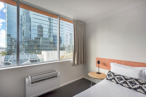 Oaks Perth Hotel - Accommodation Burleigh 6