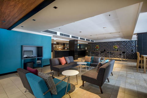 Oaks Perth Hotel - Accommodation Burleigh 39