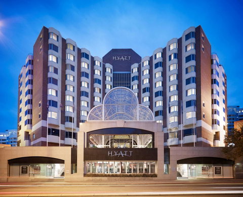 Residence On Langley Park - Accommodation Burleigh 1