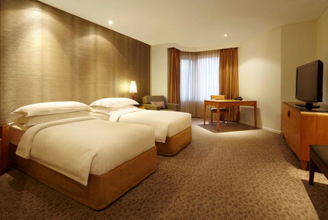 Residence On Langley Park - Accommodation Burleigh 12