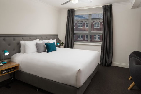 Pensione Hotel Perth - Accommodation Burleigh 0