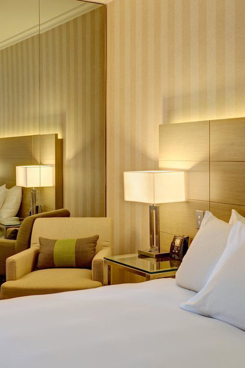 Parmelia Hilton Perth - Accommodation Burleigh 40