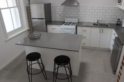 Captain\'s Heritage Cottage - Central Fremantle 2 Bedroom Historic Cottage - Accommodation Burleigh 13