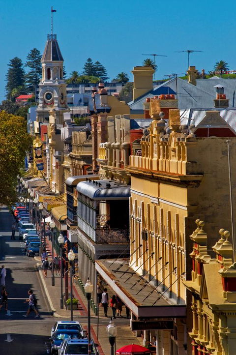 Captain\'s Heritage Cottage - Central Fremantle 2 Bedroom Historic Cottage - Accommodation Burleigh 19