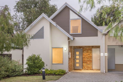 Cape View Beach Resort - Accommodation Burleigh 7