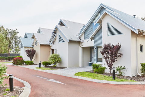 Cape View Beach Resort - Accommodation Burleigh 4