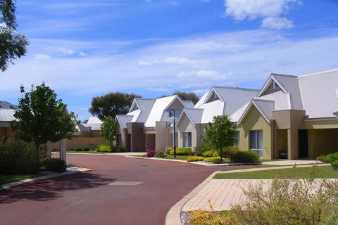 Cape View Beach Resort - Accommodation Burleigh 36