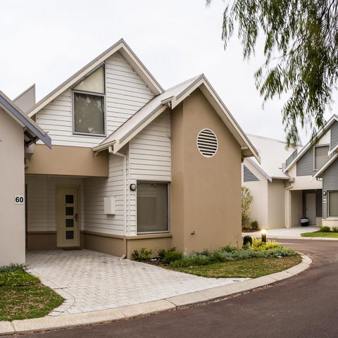 Cape View Beach Resort - Accommodation Burleigh 32