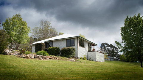 Karri Mia Chalets And Studios - Accommodation Burleigh 28