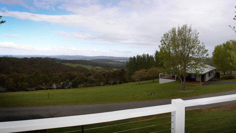 Karri Mia Chalets And Studios - Accommodation Burleigh 9