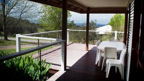 Karri Mia Chalets And Studios - Accommodation Burleigh 12