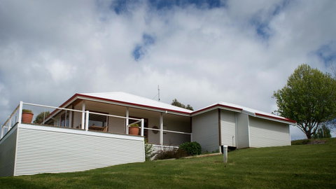 Karri Mia Chalets And Studios - Accommodation Burleigh 35