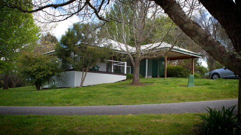 Karri Mia Chalets And Studios - Accommodation Burleigh 24