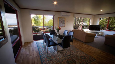 Karri Mia Chalets And Studios - Accommodation Burleigh 13