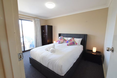 West Beach Lagoon 123 - Location & Views!!! - Accommodation Burleigh 3