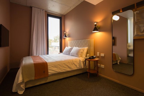 Alex Hotel - Accommodation Burleigh 6