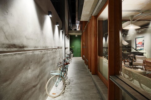 Alex Hotel - Accommodation Burleigh 17