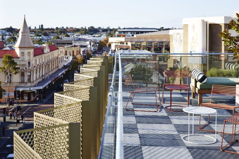 Alex Hotel - Accommodation Burleigh 1