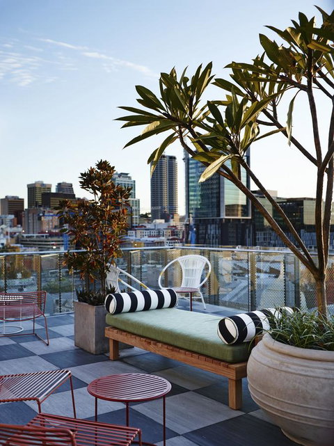 Alex Hotel - Accommodation Burleigh 31