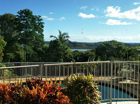 Southern - Accommodation Burleigh 2