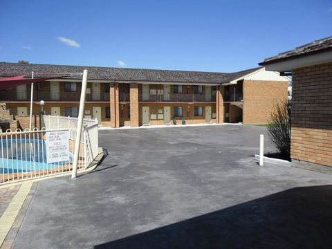 Ben Chifley Motor Inn - Accommodation Burleigh 35