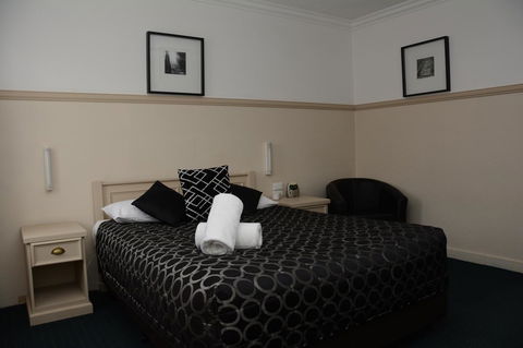 Ben Chifley Motor Inn - Accommodation Burleigh 19