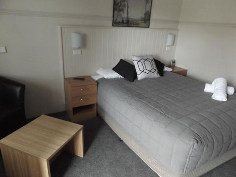 Ben Chifley Motor Inn - Accommodation Burleigh 9