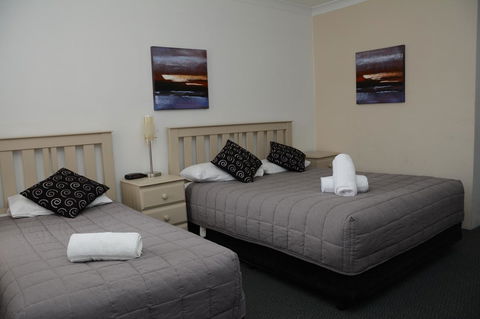 Ben Chifley Motor Inn - Accommodation Burleigh 13