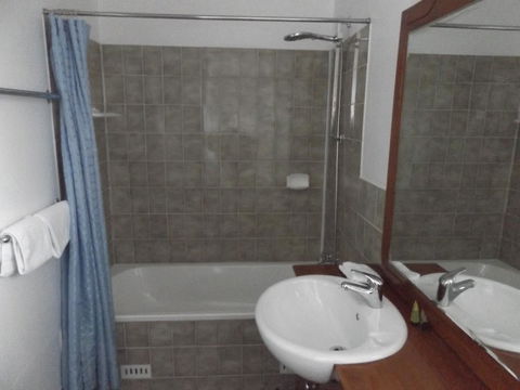 Ben Chifley Motor Inn - Accommodation Burleigh 7