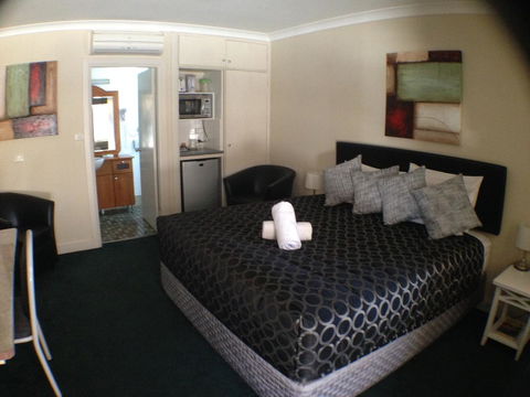 Ben Chifley Motor Inn - Accommodation Burleigh 22