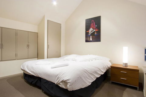 Lantern 1 Bedroom Balcony With Panoramic View - Accommodation Burleigh 40