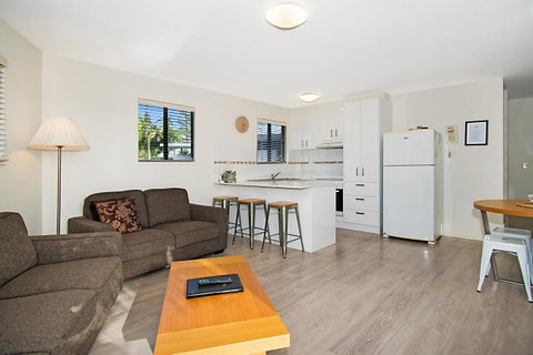 Gosamara Apartments - Accommodation Burleigh 41