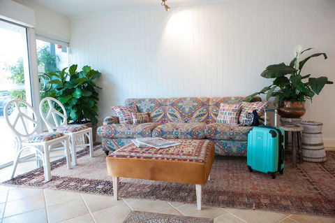 The Lord Byron - Accommodation Burleigh 19