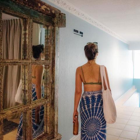 The Lord Byron - Accommodation Burleigh 20